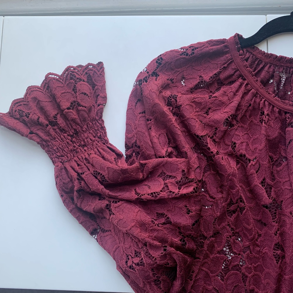 NWT Free People 'Olivia' Lace Flare Sleeve Top-size - Picture 5 of 7